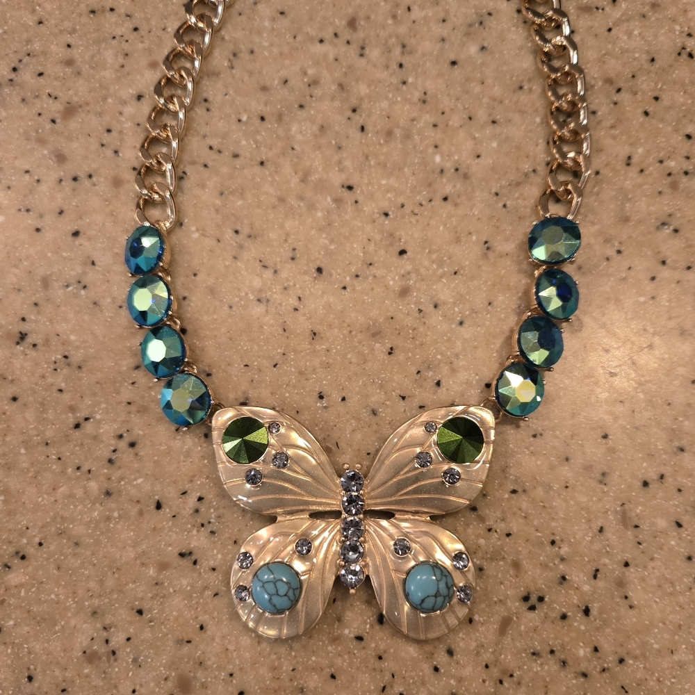 NWT Betsey Johnson Elegant Butterfly Necklace with Turquoise and Gold Accents